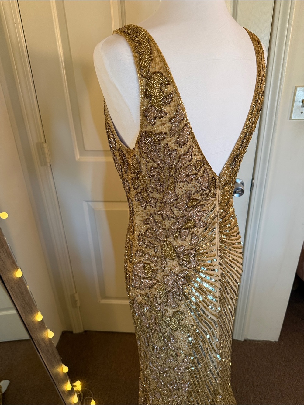 MAC DUGGAL Gold Beaded Floral Sleeveless Gown - Picture 13 of 17